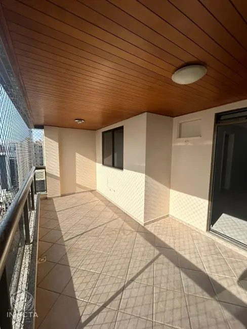 Apartamento com 3 quartos à venda, 120m2 em Centro, Balneario Camboriu - SC - imagem 5 Foto 5 de Apartamento com 3 quartos à venda, 120m2 em Centro, Balneario Camboriu - SC