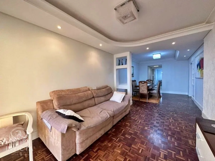 Apartamento com 3 quartos à venda, 155m2 em Centro, Balneario Camboriu - SC - imagem 4 Foto 4 de Apartamento com 3 quartos à venda, 155m2 em Centro, Balneario Camboriu - SC