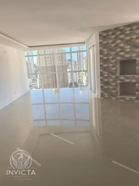 Foto 2 de Apartamento com 3 quartos à venda, 129m2 em Centro, Balneario Camboriu - SC