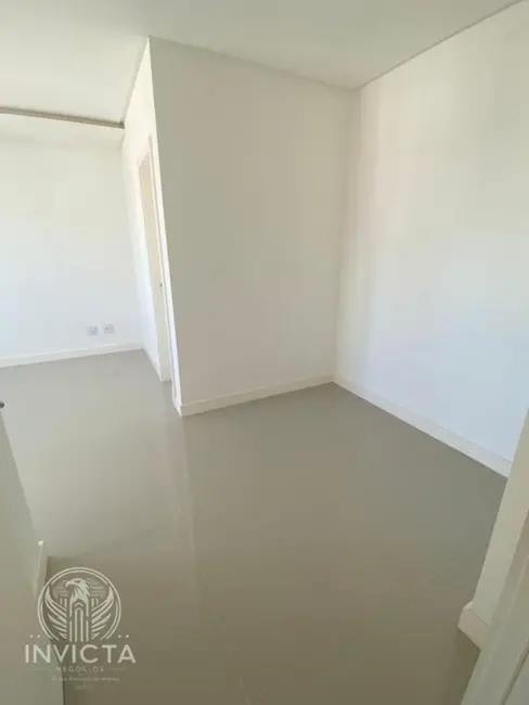 Apartamento com 3 quartos à venda, 129m2 em Centro, Balneario Camboriu - SC - imagem 7 Foto 7 de Apartamento com 3 quartos à venda, 129m2 em Centro, Balneario Camboriu - SC