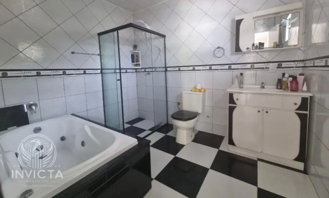 Sobrado com 3 quartos à venda, 251m2 em Vila Real, Balneario Camboriu - SC - imagem 7 Foto 7 de Sobrado com 3 quartos à venda, 251m2 em Vila Real, Balneario Camboriu - SC