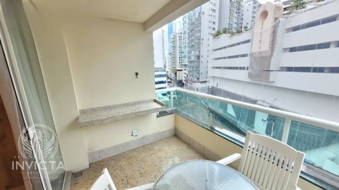 Apartamento com 2 quartos à venda, 72m2 em Centro, Balneario Camboriu - SC - imagem 9 Foto 9 de Apartamento com 2 quartos à venda, 72m2 em Centro, Balneario Camboriu - SC