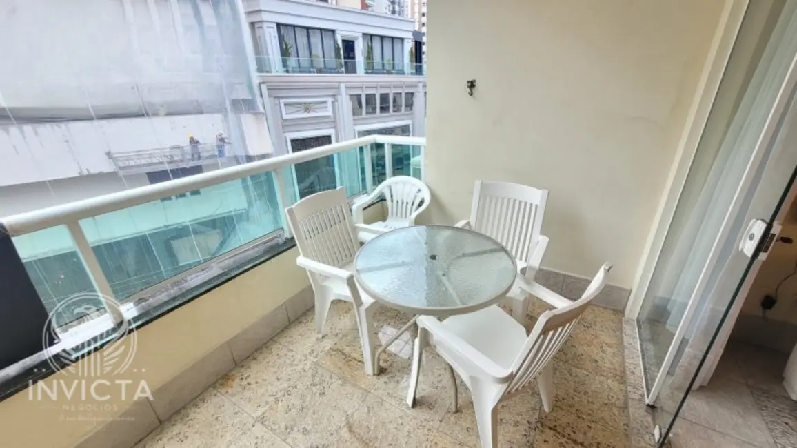 Apartamento com 2 quartos à venda, 72m2 em Centro, Balneario Camboriu - SC - imagem 8 Foto 8 de Apartamento com 2 quartos à venda, 72m2 em Centro, Balneario Camboriu - SC
