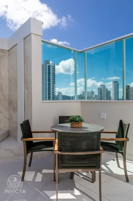 Cobertura com 4 quartos à venda, 300m2 em Centro, Balneario Camboriu - SC - imagem 9 Foto 9 de Cobertura com 4 quartos à venda, 300m2 em Centro, Balneario Camboriu - SC