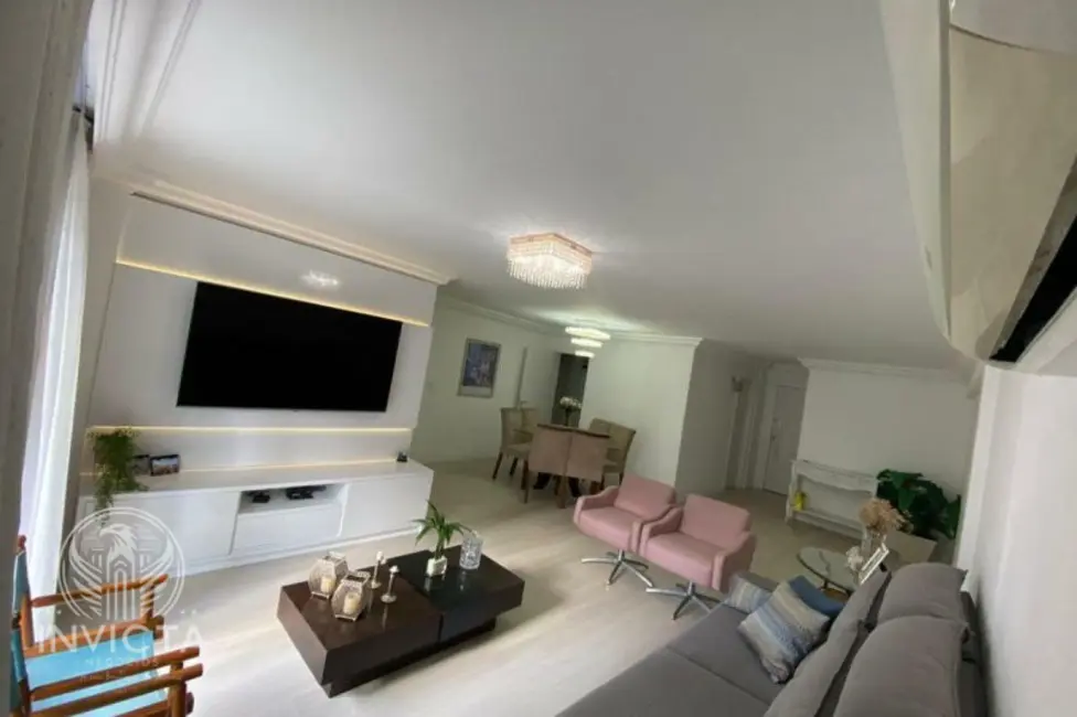 Apartamento com 3 quartos à venda, 154m2 em Centro, Balneario Camboriu - SC - imagem 3 Foto 3 de Apartamento com 3 quartos à venda, 154m2 em Centro, Balneario Camboriu - SC