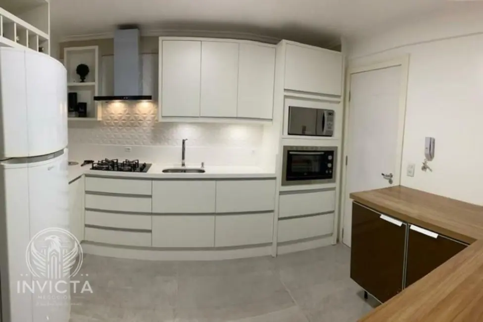 Apartamento com 3 quartos à venda, 154m2 em Centro, Balneario Camboriu - SC - imagem 7 Foto 7 de Apartamento com 3 quartos à venda, 154m2 em Centro, Balneario Camboriu - SC