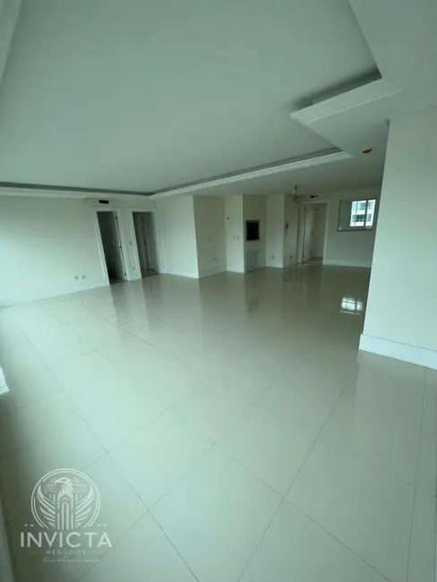 Foto 5 de Apartamento com 3 quartos à venda, 130m2 em Centro, Balneario Camboriu - SC