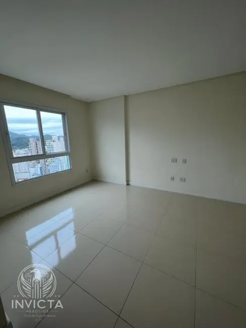 Foto 9 de Apartamento com 3 quartos à venda, 130m2 em Centro, Balneario Camboriu - SC