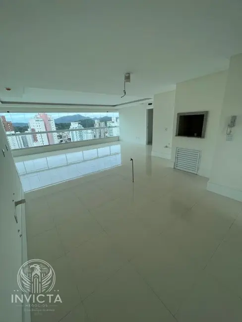 Foto 3 de Apartamento com 3 quartos à venda, 130m2 em Centro, Balneario Camboriu - SC