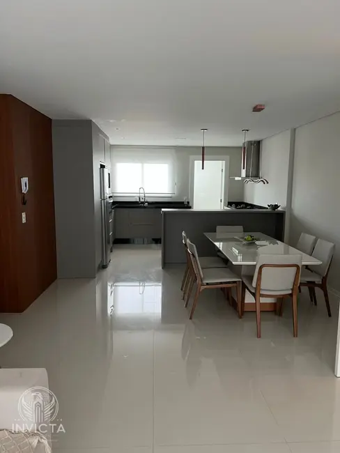 Apartamento com 3 quartos à venda, 139m2 em Centro, Balneario Camboriu - SC - imagem 4 Foto 4 de Apartamento com 3 quartos à venda, 139m2 em Centro, Balneario Camboriu - SC