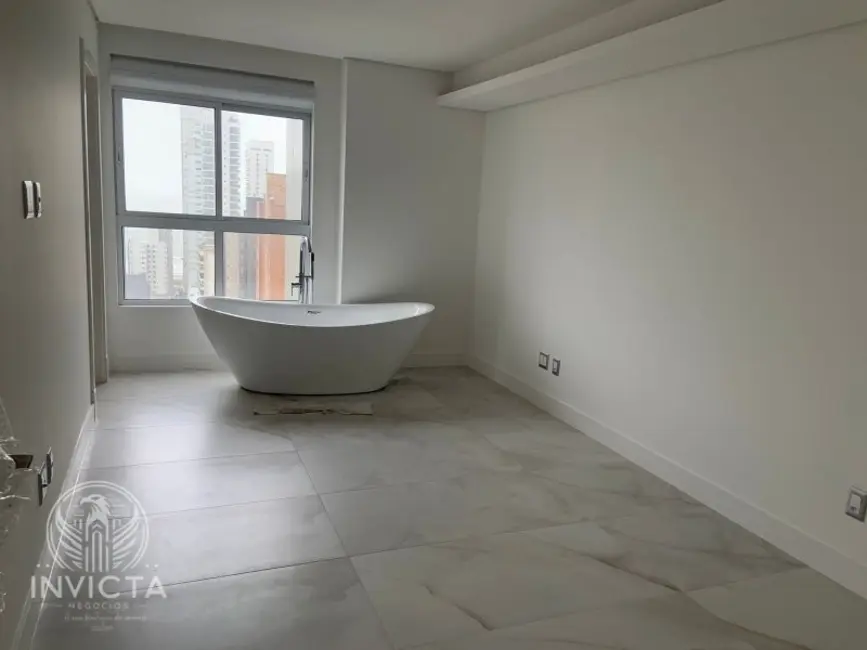 Apartamento com 4 quartos à venda, 167m2 em Centro, Balneario Camboriu - SC - imagem 9 Foto 9 de Apartamento com 4 quartos à venda, 167m2 em Centro, Balneario Camboriu - SC