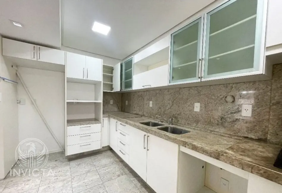Apartamento com 3 quartos à venda, 123m2 em Centro, Balneario Camboriu - SC - imagem 5 Foto 5 de Apartamento com 3 quartos à venda, 123m2 em Centro, Balneario Camboriu - SC
