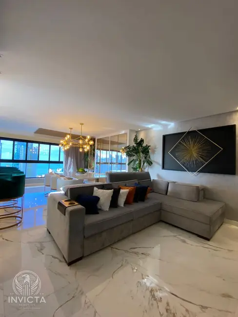 Foto 2 de Apartamento com 3 quartos à venda, 130m2 em Centro, Balneario Camboriu - SC