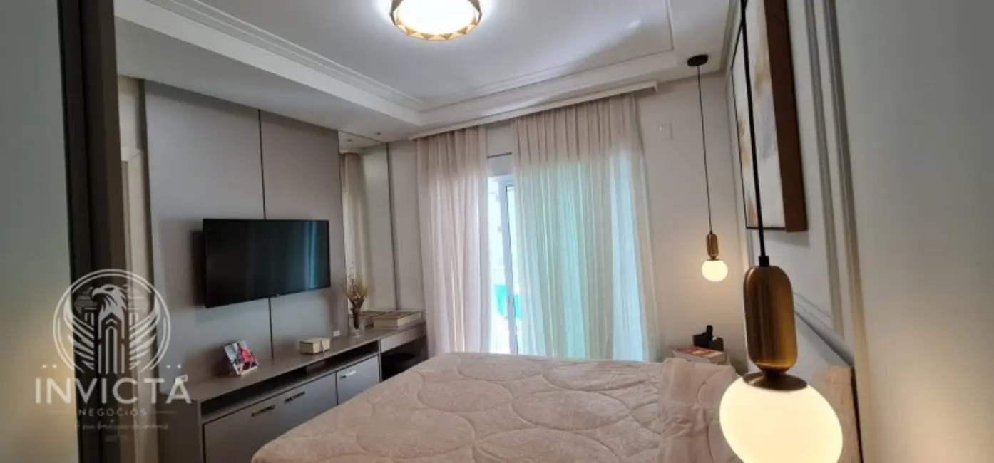 Apartamento com 3 quartos à venda, 196m2 em Centro, Balneario Camboriu - SC - imagem 8 Foto 8 de Apartamento com 3 quartos à venda, 196m2 em Centro, Balneario Camboriu - SC