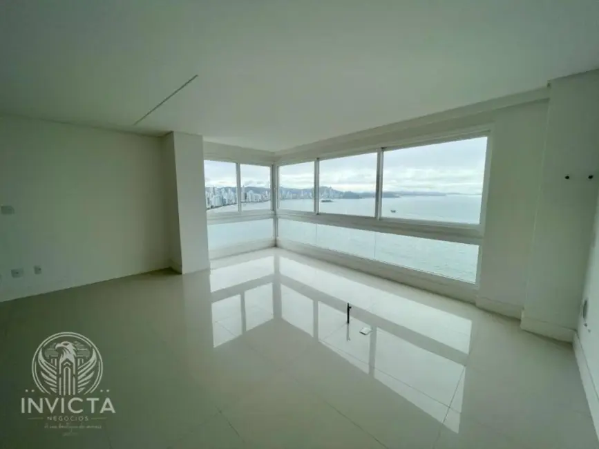 Apartamento com 7 quartos à venda, 410m2 em Centro, Balneario Camboriu - SC - imagem 5 Foto 5 de Apartamento com 7 quartos à venda, 410m2 em Centro, Balneario Camboriu - SC