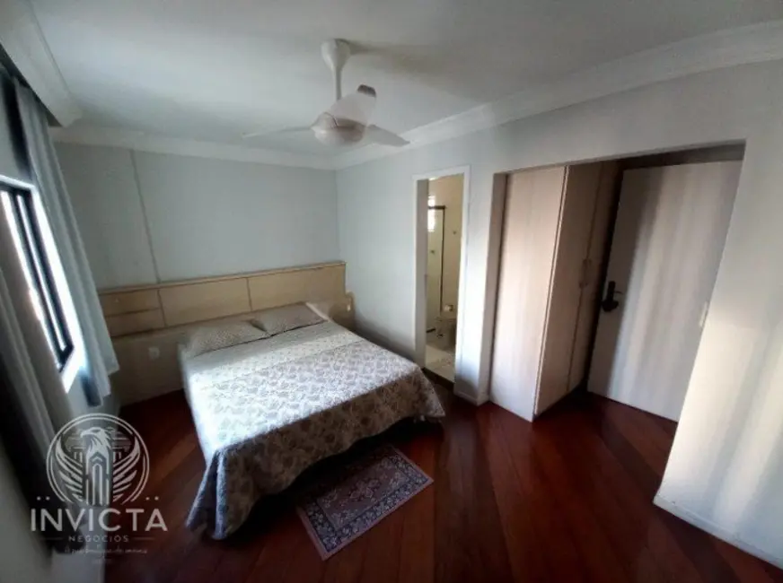 Apartamento com 3 quartos à venda, 223m2 em Centro, Balneario Camboriu - SC - imagem 6 Foto 6 de Apartamento com 3 quartos à venda, 223m2 em Centro, Balneario Camboriu - SC