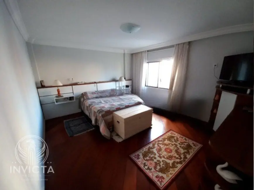 Apartamento com 3 quartos à venda, 223m2 em Centro, Balneario Camboriu - SC - imagem 4 Foto 4 de Apartamento com 3 quartos à venda, 223m2 em Centro, Balneario Camboriu - SC