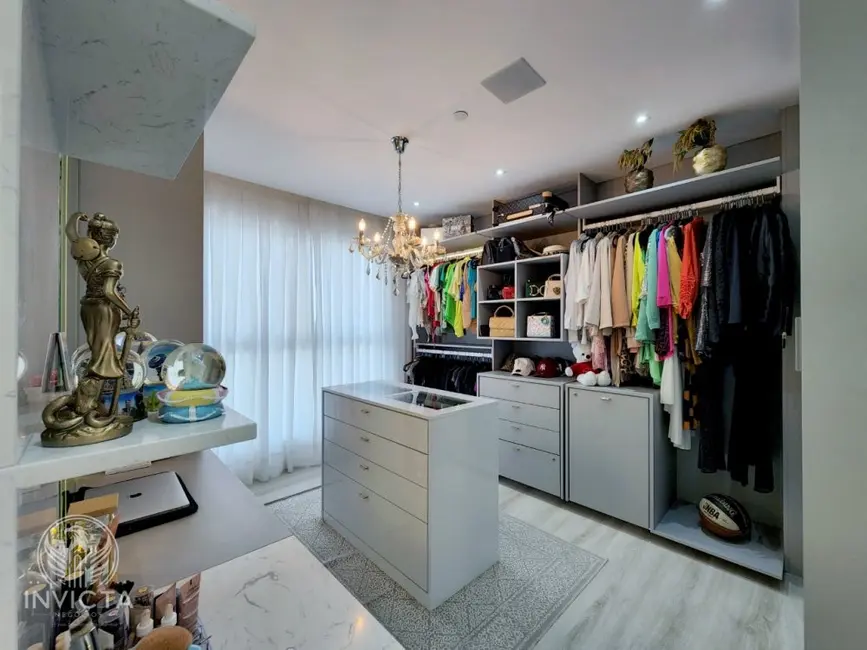 Apartamento com 4 quartos à venda, 310m2 em Balneario Camboriu - SC - imagem 9 Foto 9 de Apartamento com 4 quartos à venda, 310m2 em Balneario Camboriu - SC