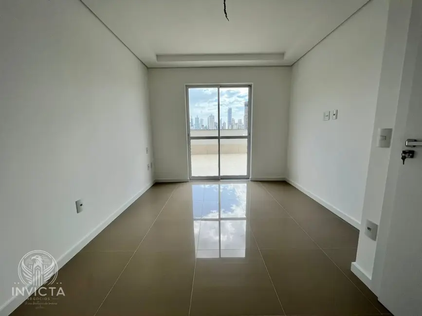 Apartamento com 2 quartos à venda, 179m2 em Estados, Balneario Camboriu - SC - imagem 8 Foto 8 de Apartamento com 2 quartos à venda, 179m2 em Estados, Balneario Camboriu - SC