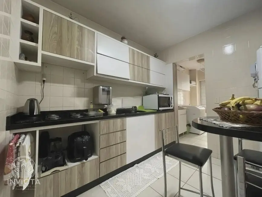Foto 8 de Apartamento com 2 quartos à venda, 81m2 em Pioneiros, Balneario Camboriu - SC