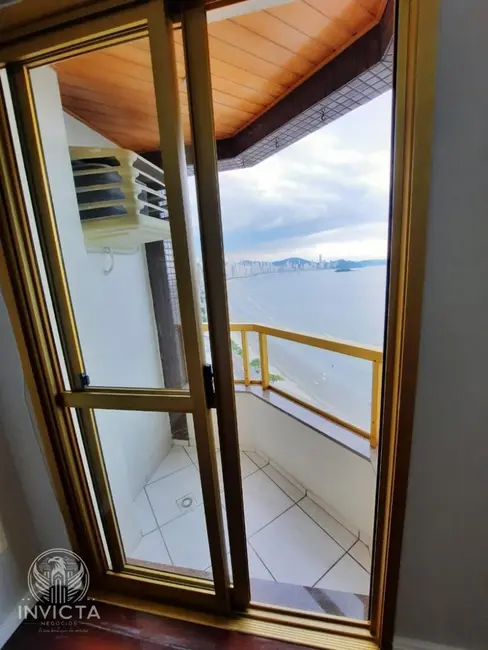 Apartamento com 2 quartos à venda, 100m2 em Centro, Balneario Camboriu - SC - imagem 4 Foto 4 de Apartamento com 2 quartos à venda, 100m2 em Centro, Balneario Camboriu - SC