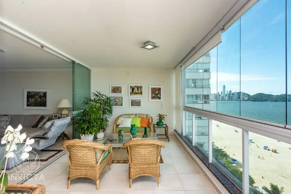 Foto 2 de Apartamento com 4 quartos à venda, 195m2 em Centro, Balneario Camboriu - SC
