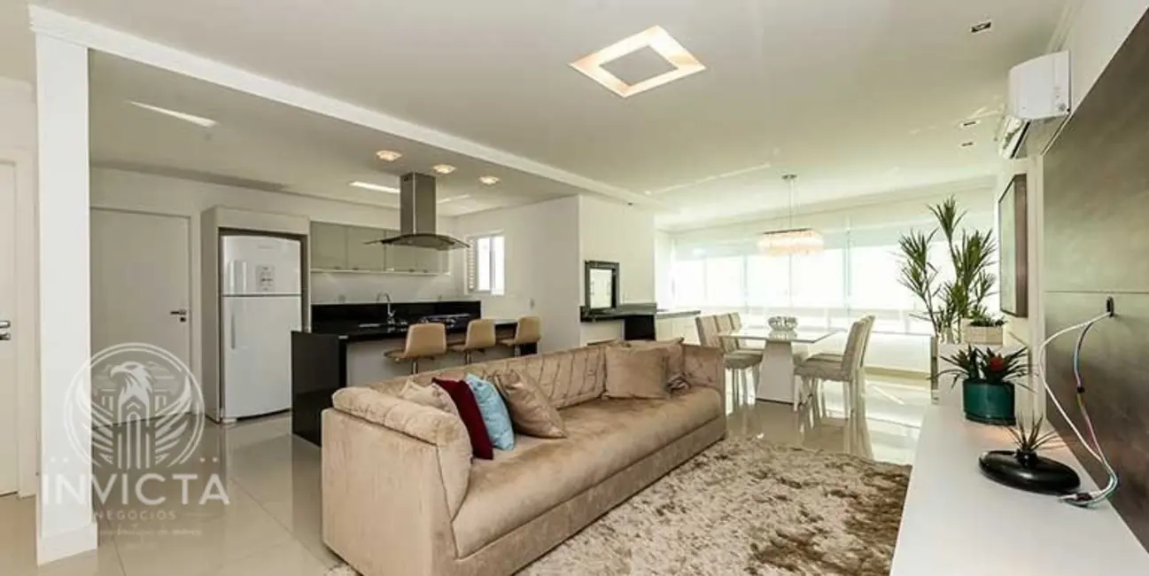 Foto 2 de Apartamento com 3 quartos à venda, 130m2 em Centro, Balneario Camboriu - SC
