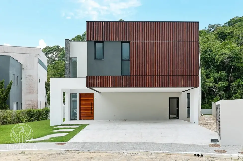 Foto 2 de Casa com 4 quartos à venda, 100m2 em Ariribá, Balneario Camboriu - SC