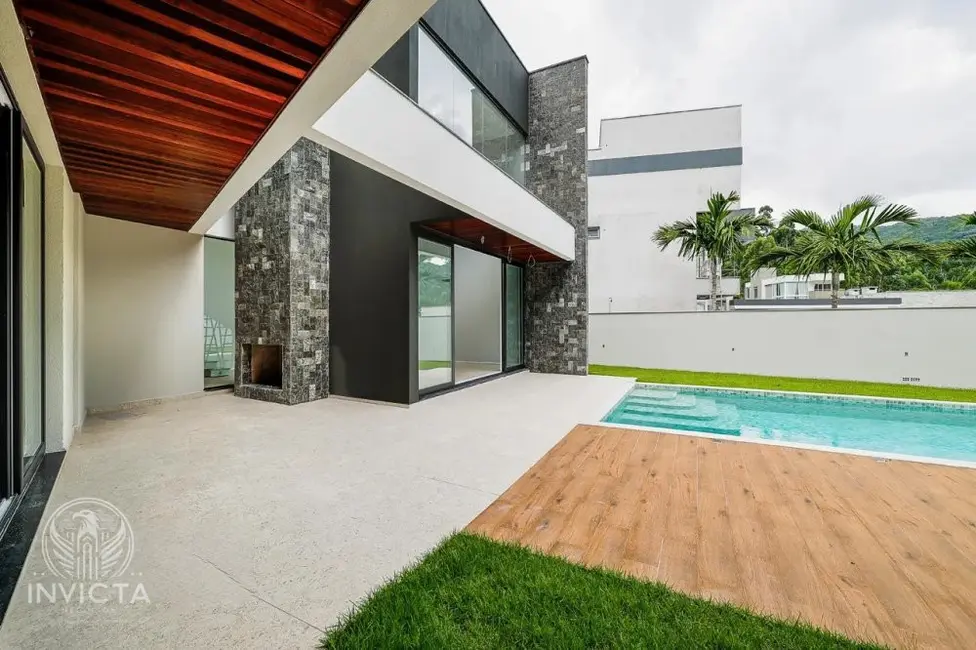 Casa com 4 quartos à venda, 100m2 em Ariribá, Balneario Camboriu - SC - imagem 9 Foto 9 de Casa com 4 quartos à venda, 100m2 em Ariribá, Balneario Camboriu - SC