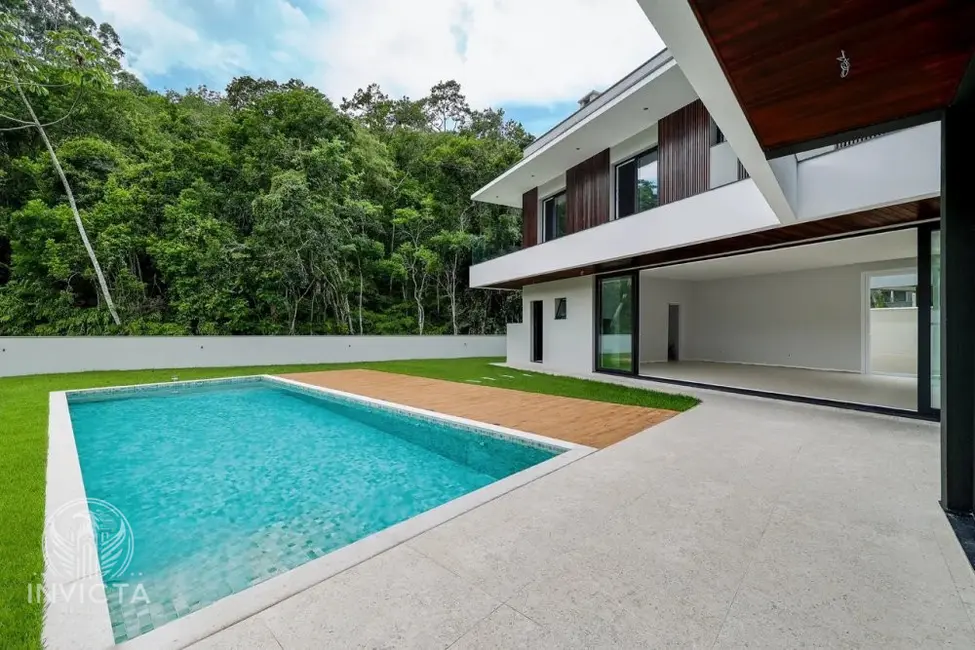 Casa com 4 quartos à venda, 100m2 em Ariribá, Balneario Camboriu - SC - imagem 6 Foto 6 de Casa com 4 quartos à venda, 100m2 em Ariribá, Balneario Camboriu - SC