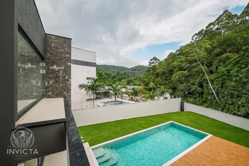 Casa com 4 quartos à venda, 100m2 em Ariribá, Balneario Camboriu - SC - imagem 4 Foto 4 de Casa com 4 quartos à venda, 100m2 em Ariribá, Balneario Camboriu - SC