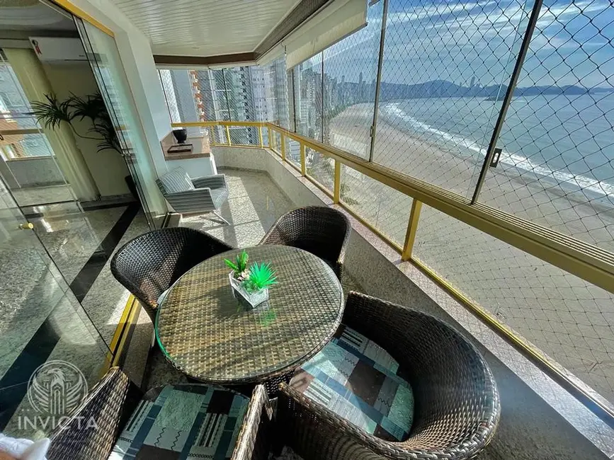 Foto 7 de Apartamento com 3 quartos à venda, 157m2 em Balneario Camboriu - SC