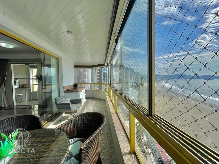 Foto 6 de Apartamento com 3 quartos à venda, 157m2 em Balneario Camboriu - SC