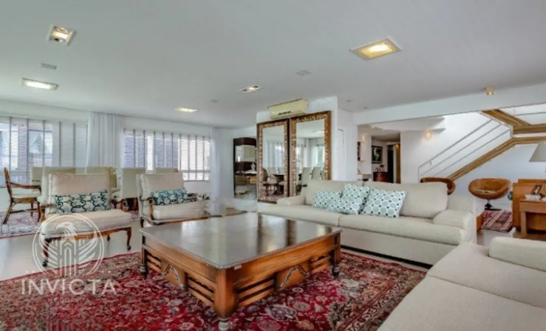 Apartamento com 5 quartos à venda, 650m2 em Centro, Balneario Camboriu - SC - imagem 5 Foto 5 de Apartamento com 5 quartos à venda, 650m2 em Centro, Balneario Camboriu - SC