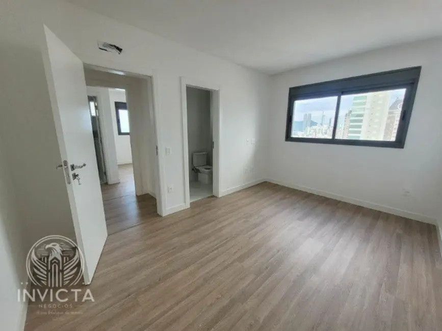 Foto 2 de Apartamento com 4 quartos à venda, 165m2 em Centro, Balneario Camboriu - SC