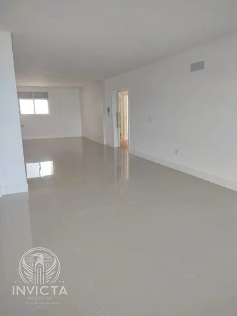 Apartamento com 4 quartos à venda, 151m2 em Centro, Balneario Camboriu - SC - imagem 5 Foto 5 de Apartamento com 4 quartos à venda, 151m2 em Centro, Balneario Camboriu - SC