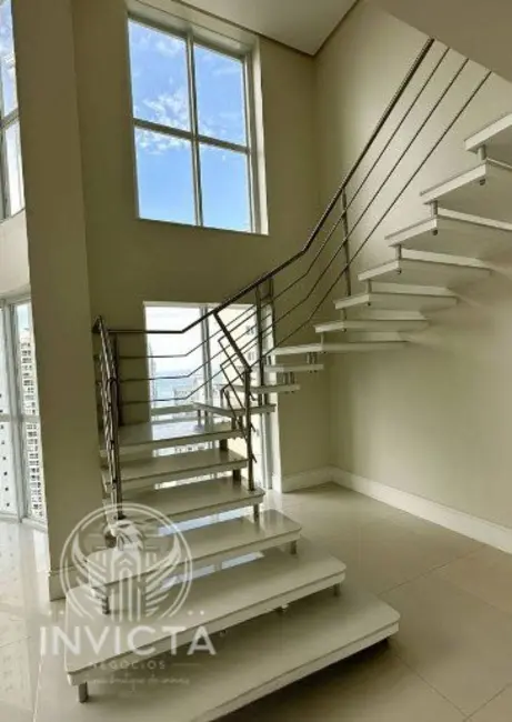 Apartamento com 4 quartos à venda, 240m2 em Centro, Balneario Camboriu - SC - imagem 9 Foto 9 de Apartamento com 4 quartos à venda, 240m2 em Centro, Balneario Camboriu - SC