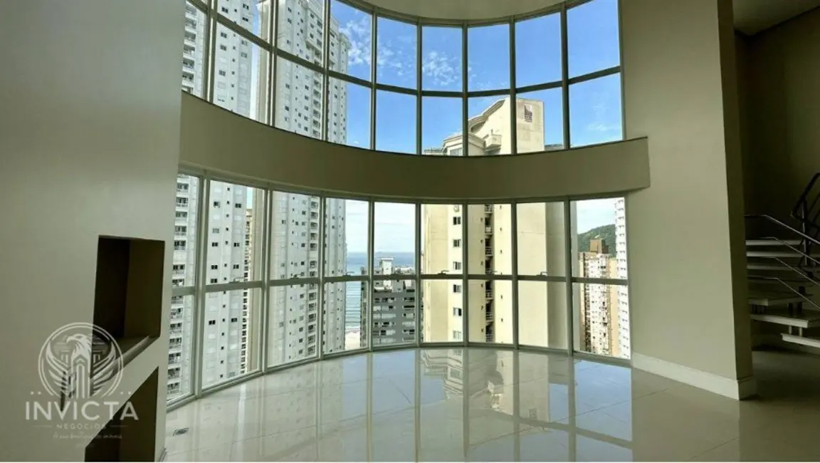 Apartamento com 4 quartos à venda, 240m2 em Centro, Balneario Camboriu - SC - imagem 3 Foto 3 de Apartamento com 4 quartos à venda, 240m2 em Centro, Balneario Camboriu - SC