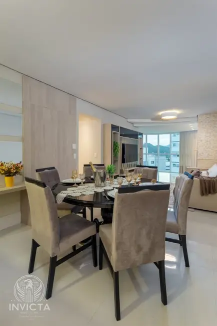 Apartamento com 3 quartos à venda, 128m2 em Centro, Balneario Camboriu - SC - imagem 5 Foto 5 de Apartamento com 3 quartos à venda, 128m2 em Centro, Balneario Camboriu - SC