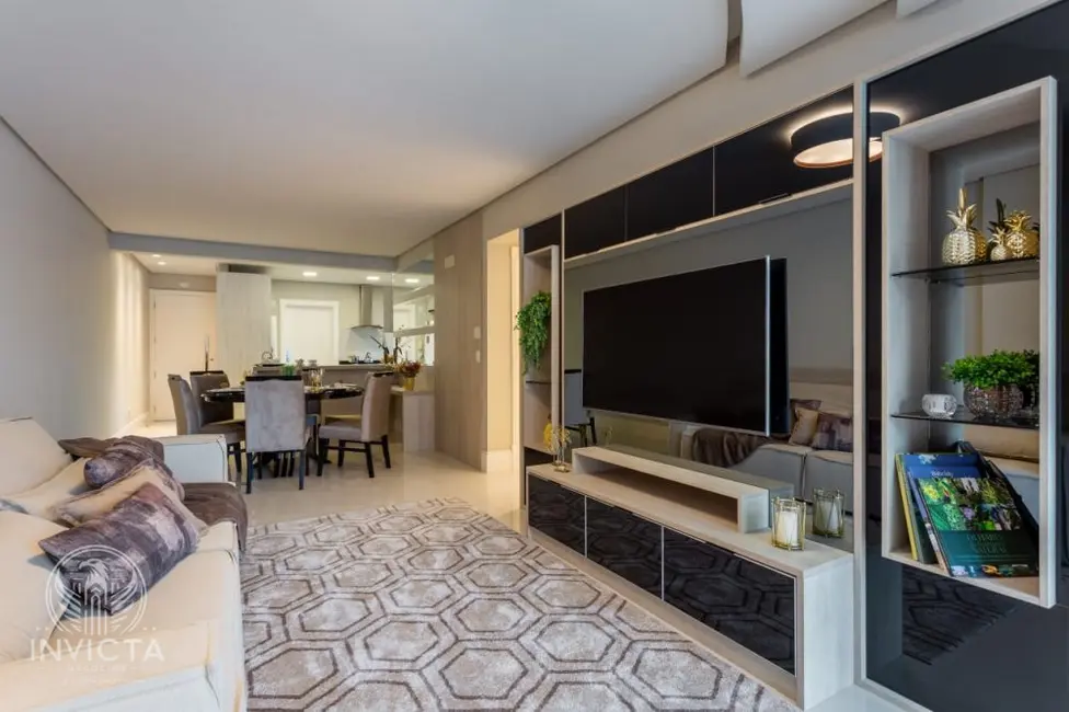 Apartamento com 3 quartos à venda, 128m2 em Centro, Balneario Camboriu - SC - imagem 4 Foto 4 de Apartamento com 3 quartos à venda, 128m2 em Centro, Balneario Camboriu - SC