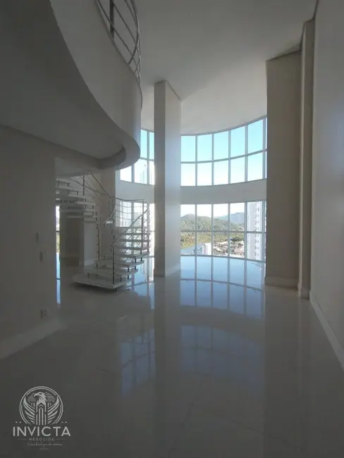 Apartamento com 4 quartos à venda, 234m2 em Centro, Balneario Camboriu - SC - imagem 3 Foto 3 de Apartamento com 4 quartos à venda, 234m2 em Centro, Balneario Camboriu - SC