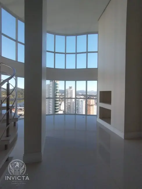 Foto 2 de Apartamento com 4 quartos à venda, 234m2 em Centro, Balneario Camboriu - SC
