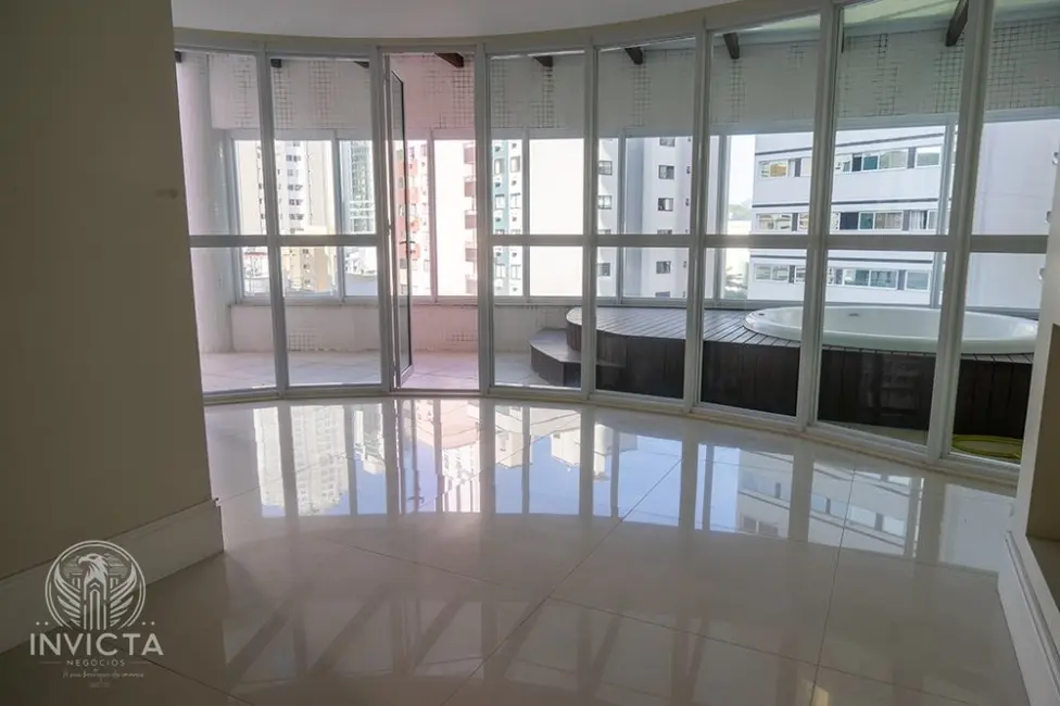 Foto 1 de Apartamento com 3 quartos à venda, 254m2 em Centro, Balneario Camboriu - SC