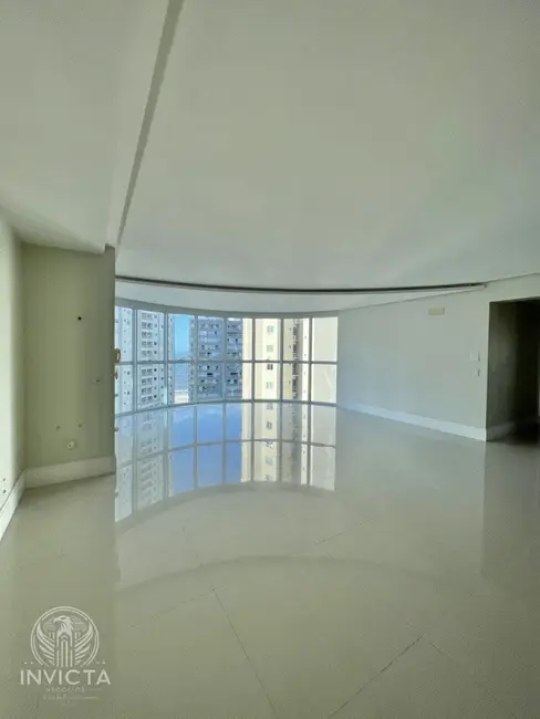 Foto 3 de Apartamento com 3 quartos à venda, 128m2 em Centro, Balneario Camboriu - SC