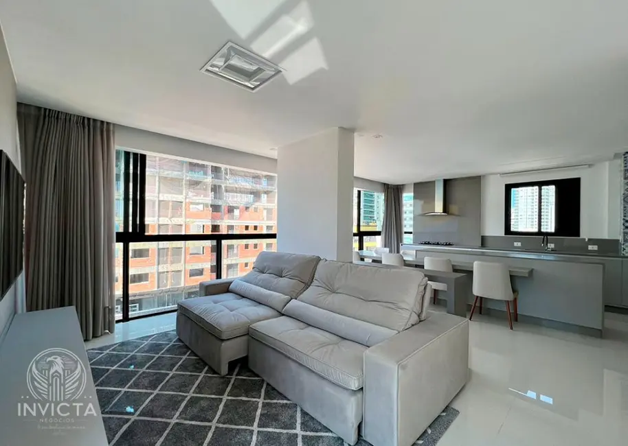 Apartamento com 3 quartos à venda, 123m2 em Centro, Balneario Camboriu - SC - imagem 3 Foto 3 de Apartamento com 3 quartos à venda, 123m2 em Centro, Balneario Camboriu - SC