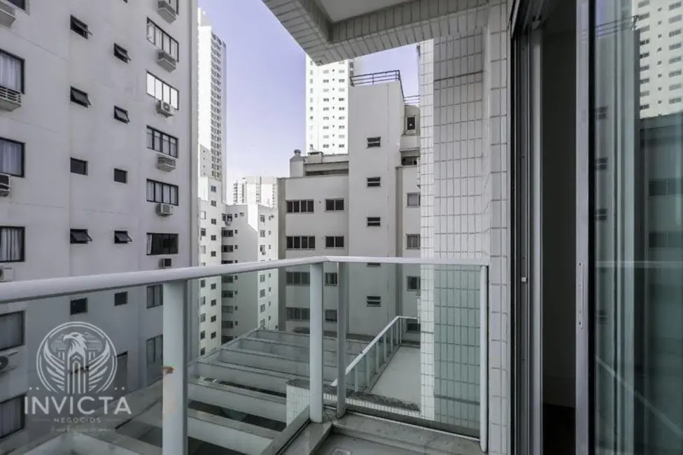 Apartamento com 3 quartos à venda, 162m2 em Centro, Balneario Camboriu - SC - imagem 7 Foto 7 de Apartamento com 3 quartos à venda, 162m2 em Centro, Balneario Camboriu - SC