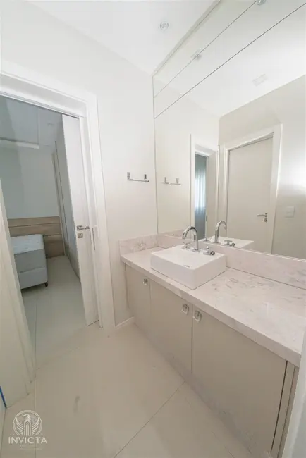 Apartamento com 4 quartos à venda, 150m2 em Balneario Camboriu - SC - imagem 9 Foto 9 de Apartamento com 4 quartos à venda, 150m2 em Balneario Camboriu - SC
