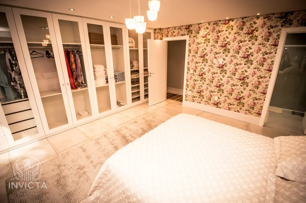 Foto 8 de Apartamento com 4 quartos à venda, 340m2 em Centro, Balneario Camboriu - SC