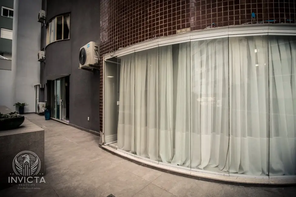 Foto 2 de Apartamento com 4 quartos à venda, 340m2 em Centro, Balneario Camboriu - SC