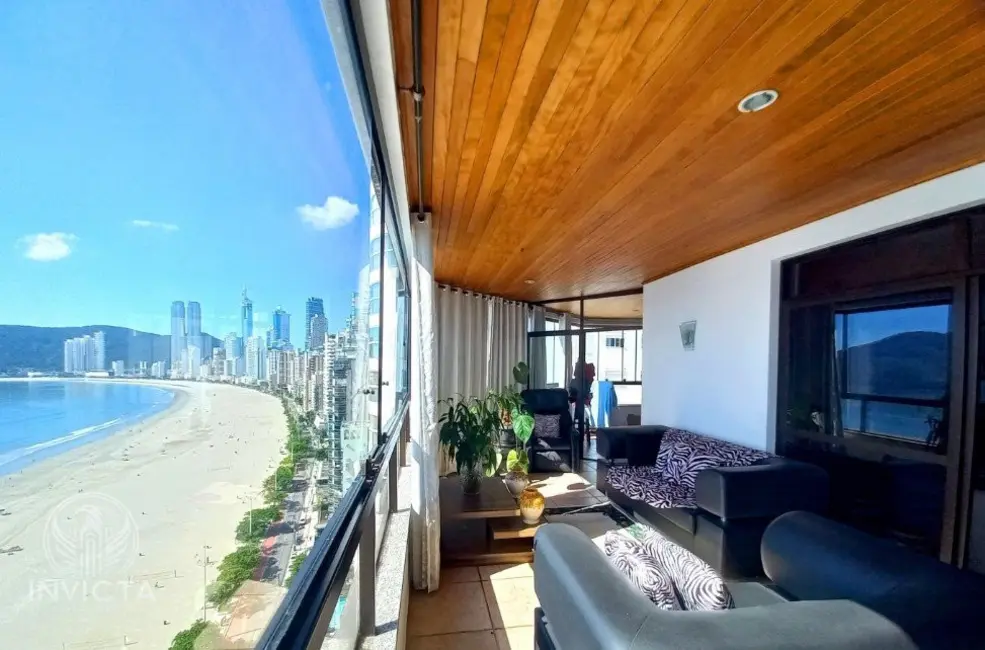 Apartamento com 6 quartos à venda, 650m2 em Centro, Balneario Camboriu - SC - imagem 6 Foto 6 de Apartamento com 6 quartos à venda, 650m2 em Centro, Balneario Camboriu - SC